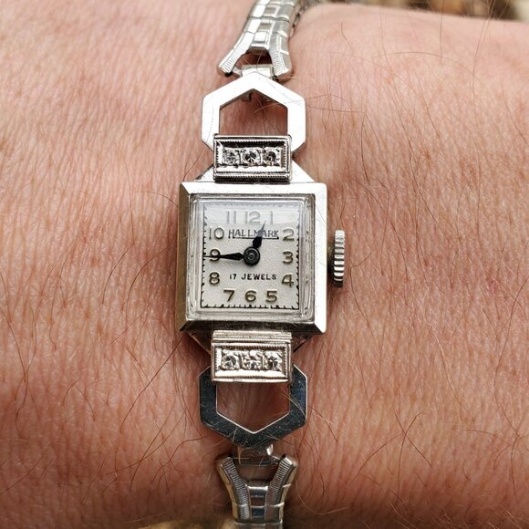 Speidel Hallmark 17 Jewel Yellow & White Gold Vintage Diamond Ladies Watch RUNS - Picture 12 of 16